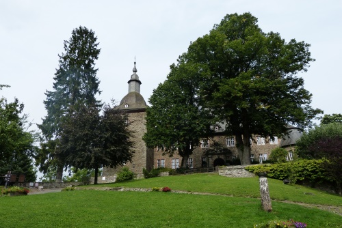 Burg Schnellenberg